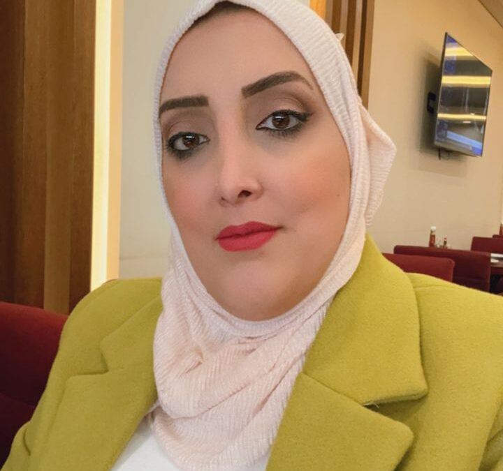تدريسية في قسم اللغة الإنكليزية تحقق إنجازًا علميًا متميزًا ضمن برنامج دولي