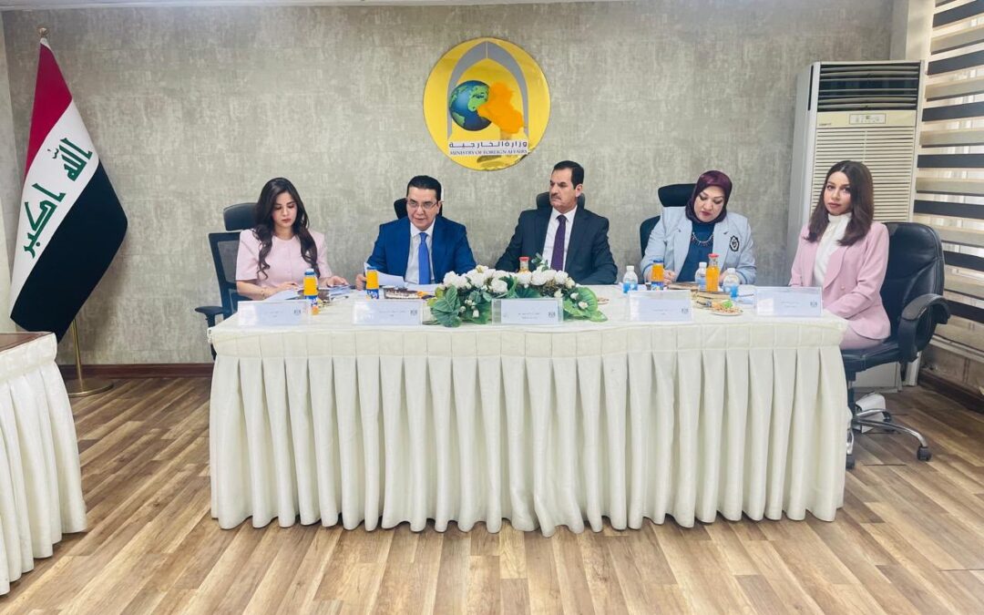 معاون العميد لشؤون الطلبة تشارك في لجنة مناقشة بحث ترقية علمية